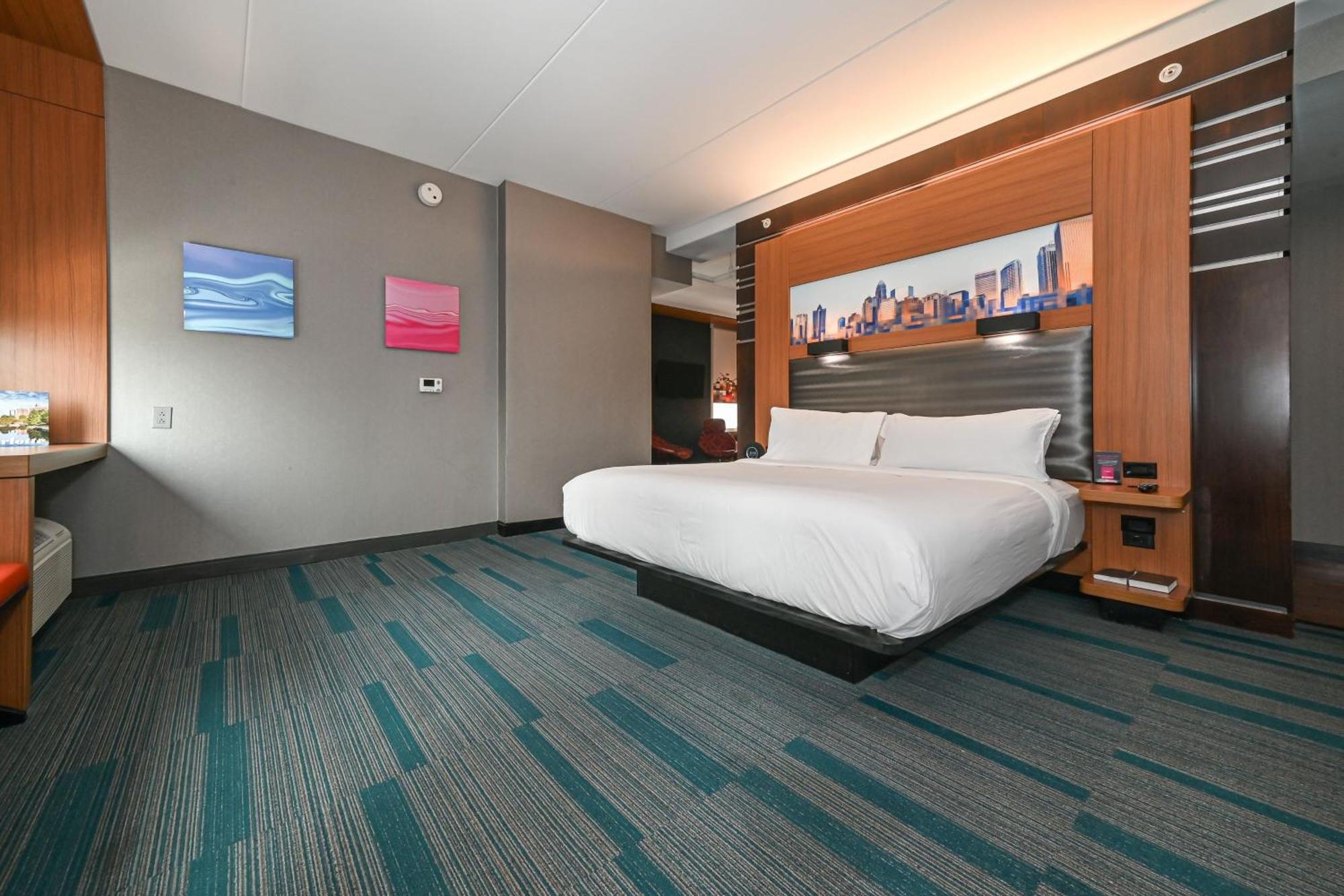 Aloft Charlotte City Center Экстерьер фото