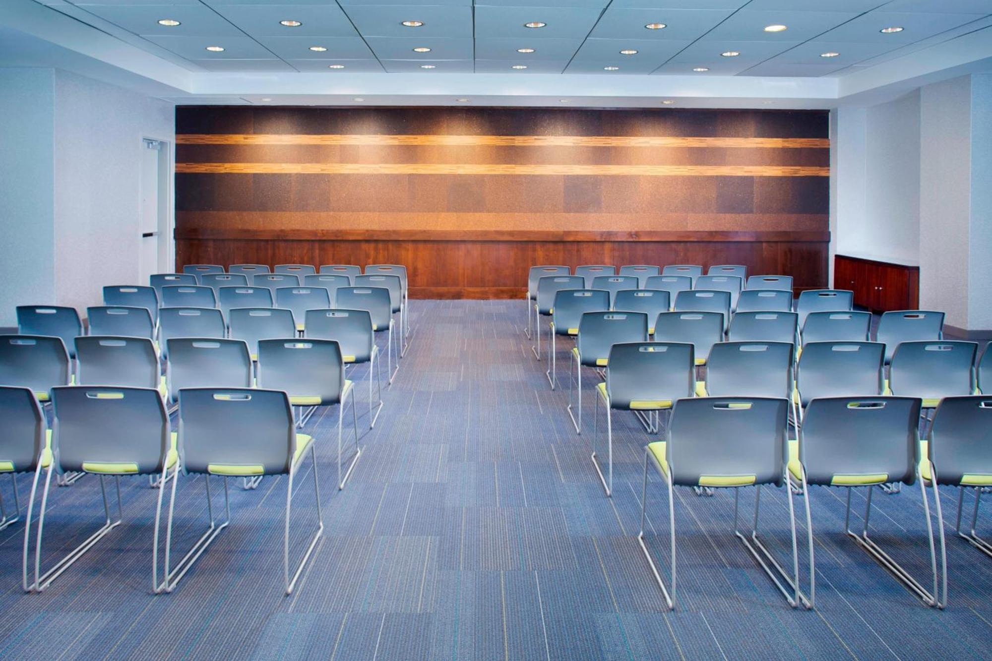 Aloft Charlotte City Center Экстерьер фото