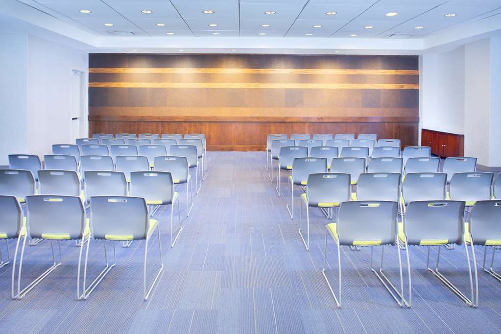 Aloft Charlotte City Center Удобства фото